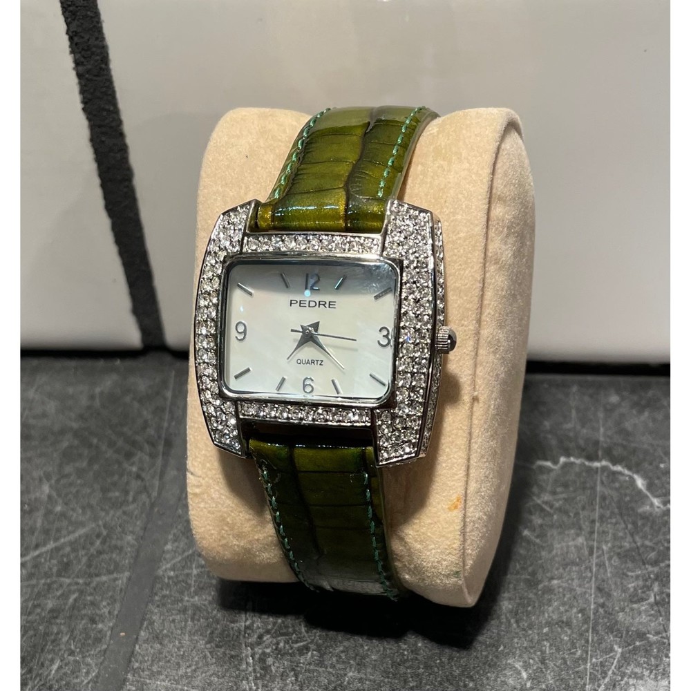 SALE!!! Ladies Pedre Leather Band Watch- NWOT- New Battery (1)